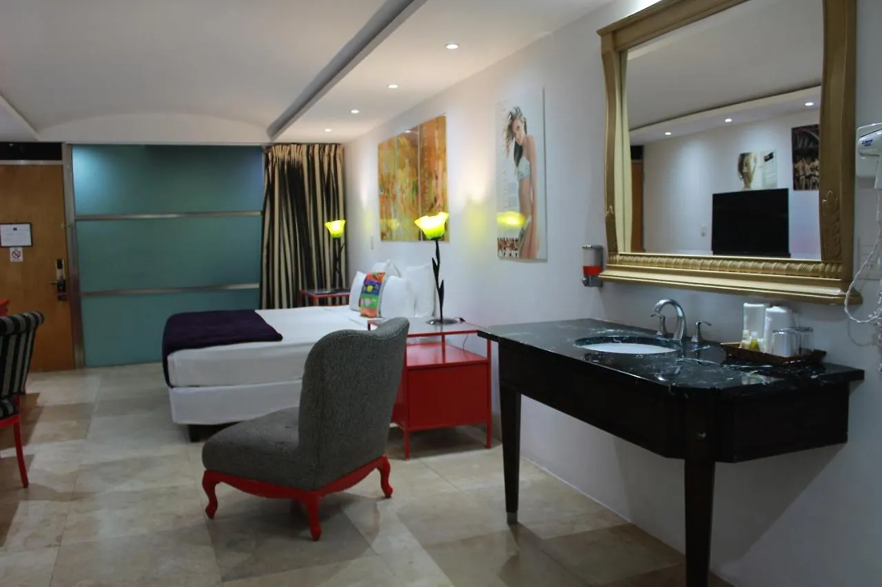 Essenzia De Cancun Hotel